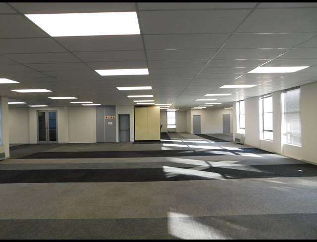 2,001M² OFFICE TO LET IN ROSEBANK